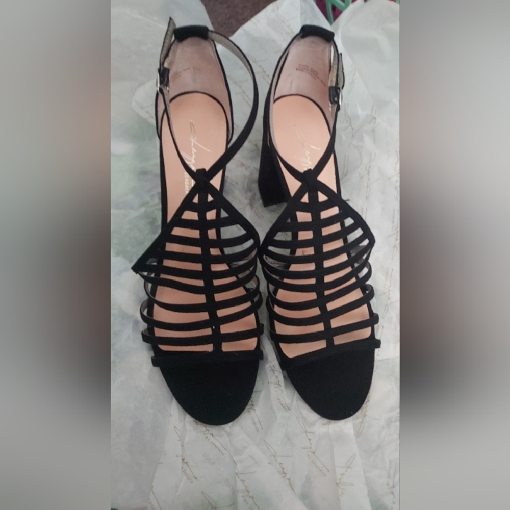 Chic Black Strappy Heels
